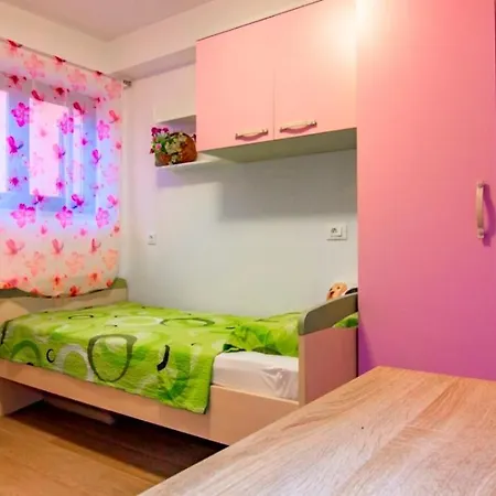 Eni Apartmán *
